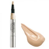 Perfect Teint Concealer illuminating concealer in a brush 5 Light Peach 2ml
