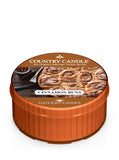 Daylight fragrant candle Cinnamon Buns 42g